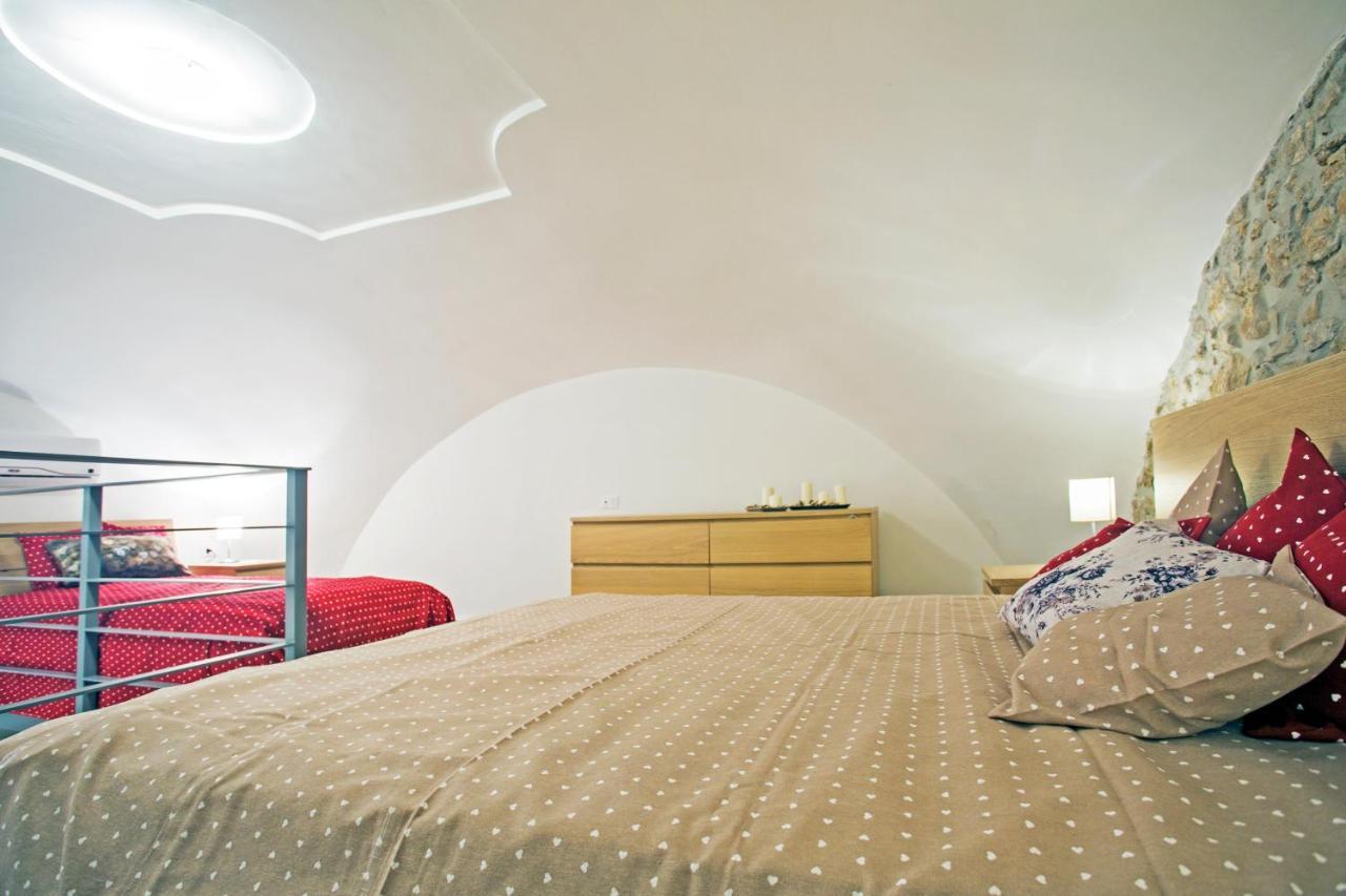 Sirene Holiday Bed and Breakfast Gaeta Exteriör bild